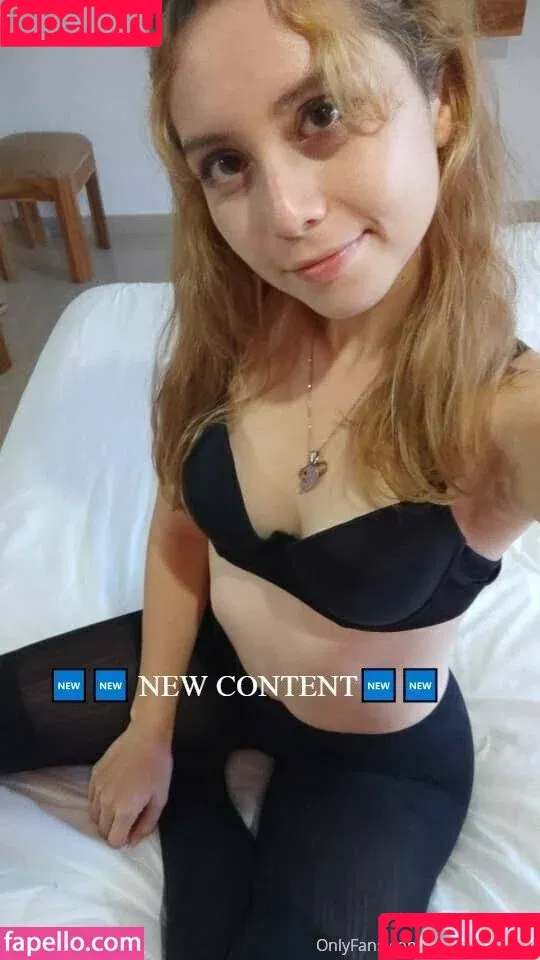 naughty_student_free / yrakillthemall Onlyfans Photo Gallery 