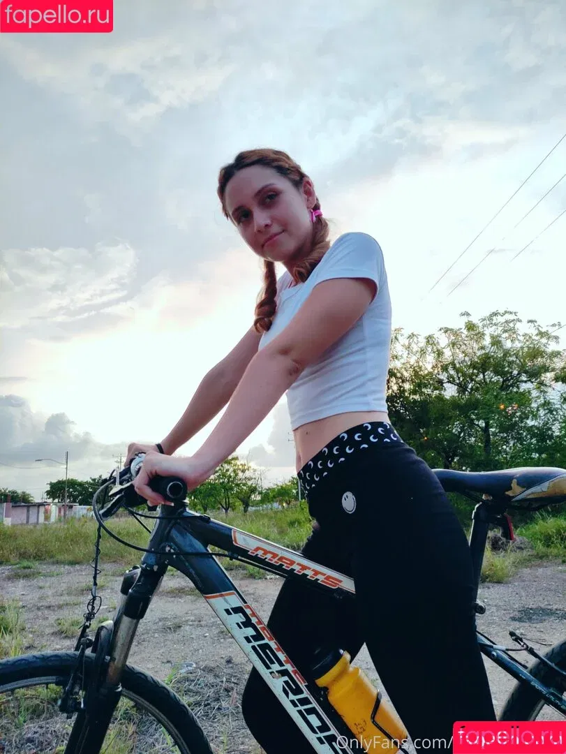 naughty_student_free / yrakillthemall Onlyfans Photo Gallery 