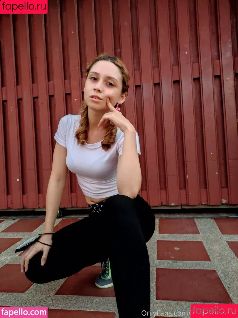 naughty_student_free / yrakillthemall Onlyfans Photo Gallery 