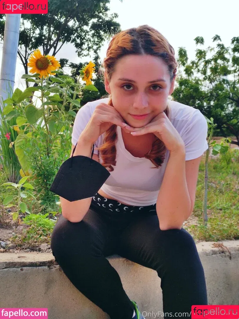 naughty_student_free / yrakillthemall Onlyfans Photo Gallery 