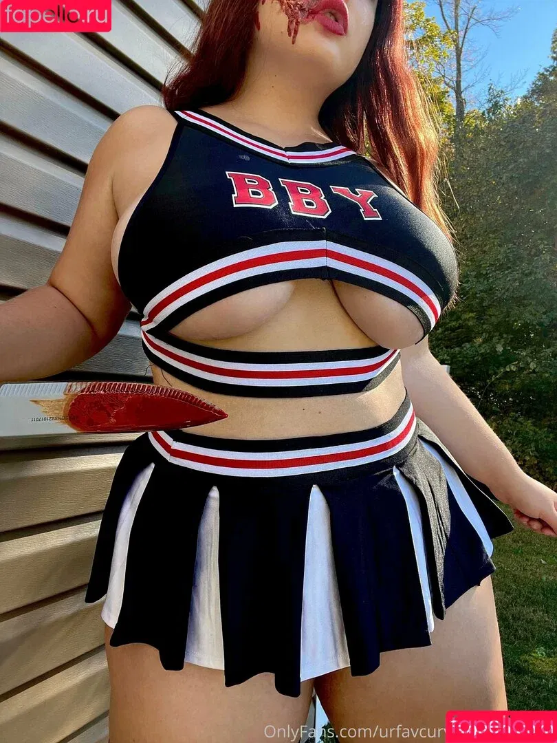 dixieannxxfree / freakingrican45 Onlyfans Photo Gallery 