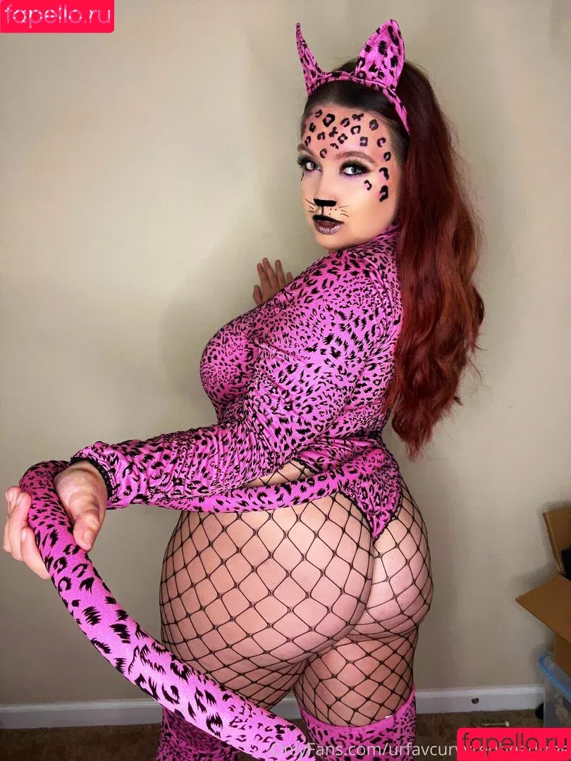 dixieannxxfree / freakingrican45 Onlyfans Photo Gallery 