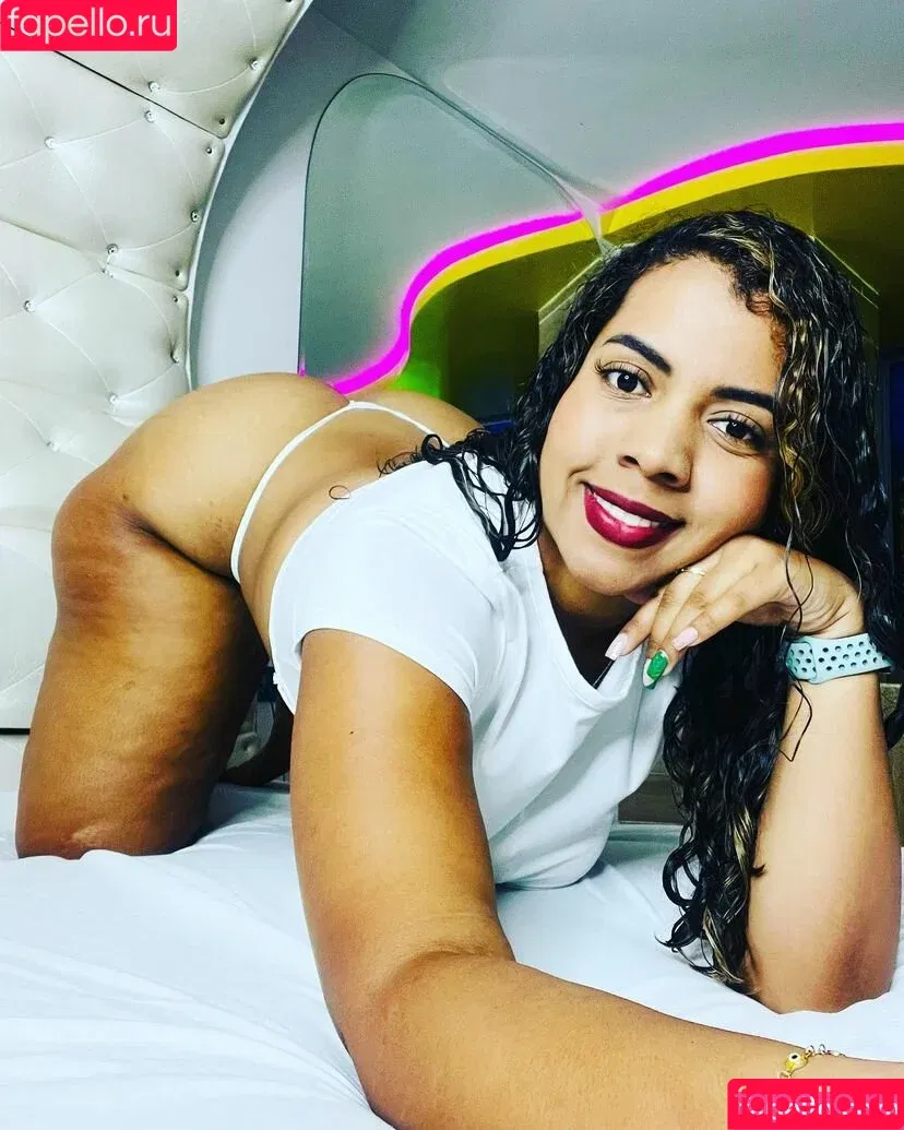 boom.sar / boomsar Onlyfans Photo Gallery 