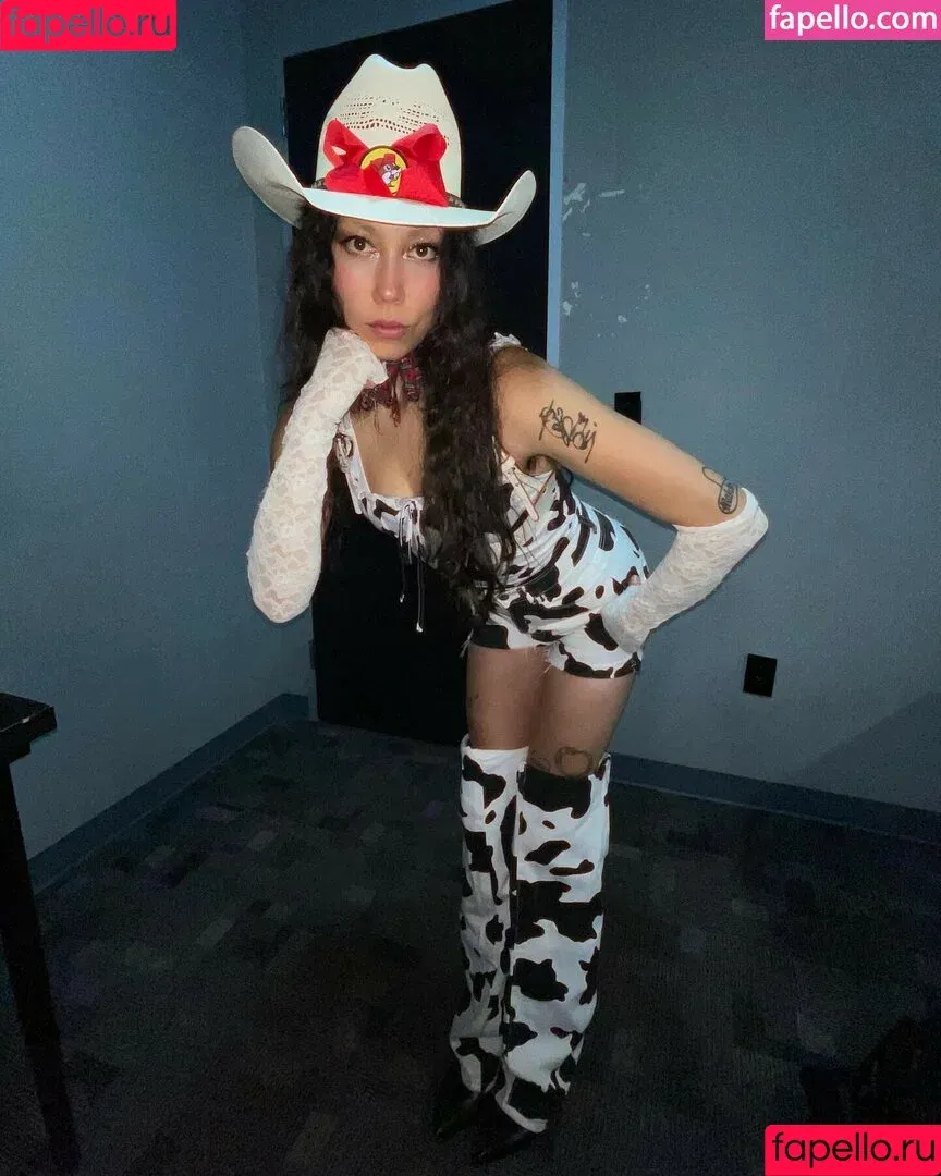 Sasami Ashworth / sasamiashworth / sweetandsavori Onlyfans Photo Gallery 