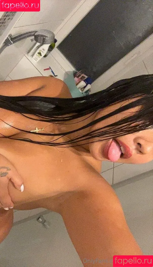latinlory / lorenaxross_ / loriglory__ / loriy.glory Onlyfans Photo Gallery 