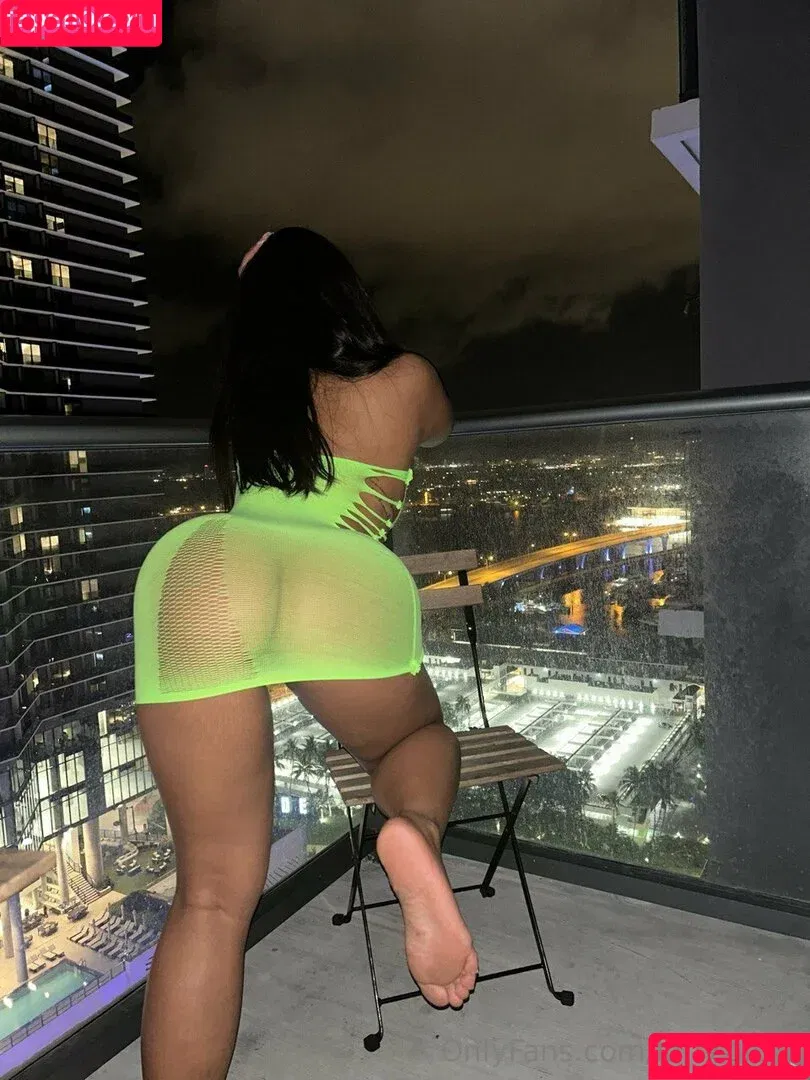 latinlory / lorenaxross_ / loriglory__ / loriy.glory Onlyfans Photo Gallery 