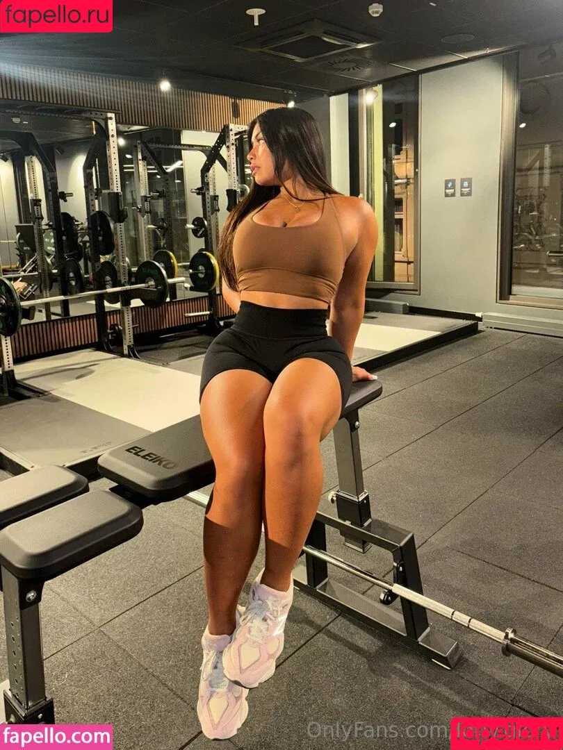 latinlory / lorenaxross_ / loriglory__ / loriy.glory Onlyfans Photo Gallery 