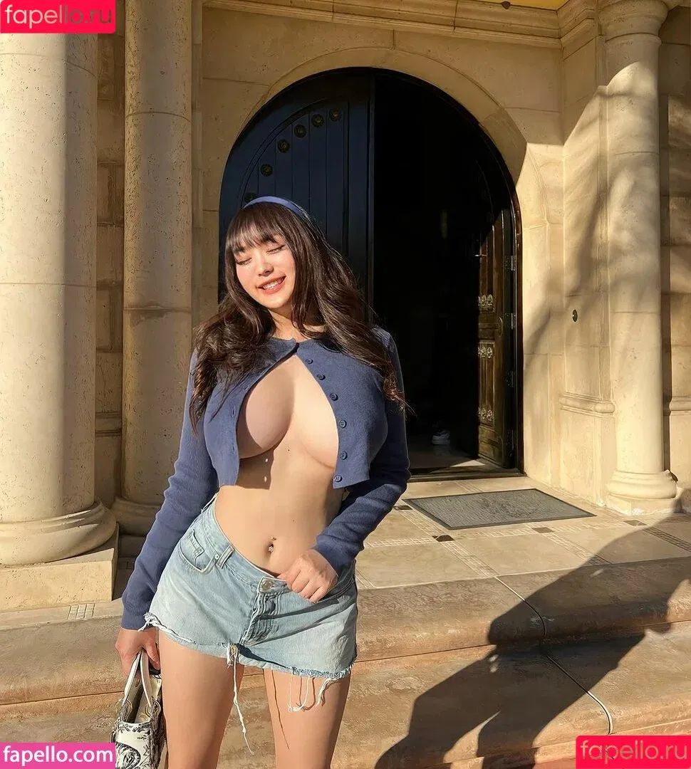 Rebecca Liu / beccabeccaliu / plaguewhore Onlyfans Photo Gallery 