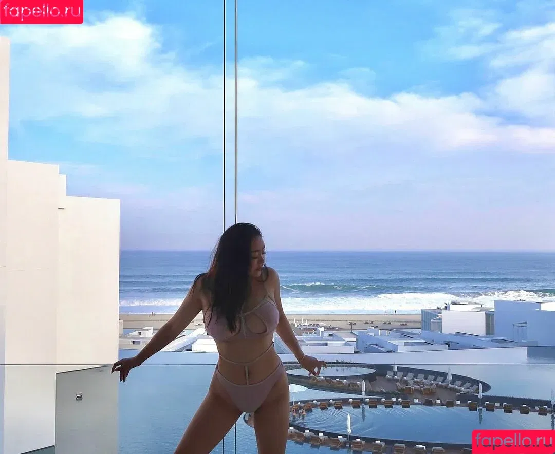 Rebecca Liu / beccabeccaliu / plaguewhore Onlyfans Photo Gallery 