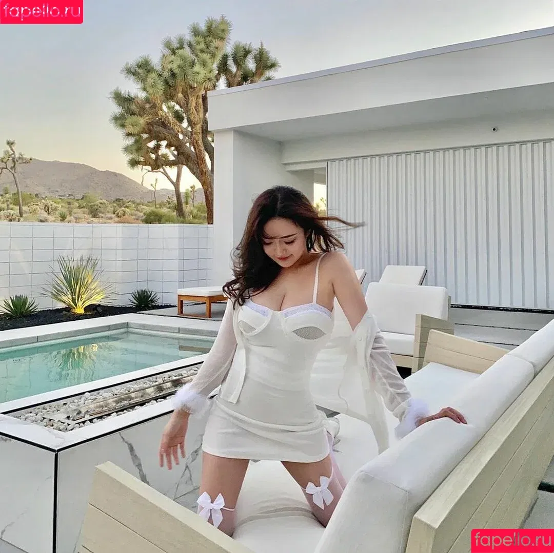 Rebecca Liu / beccabeccaliu / plaguewhore Onlyfans Photo Gallery 