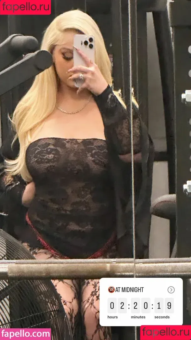 Alabama Barker / alabamaluellabarker Onlyfans Photo Gallery 