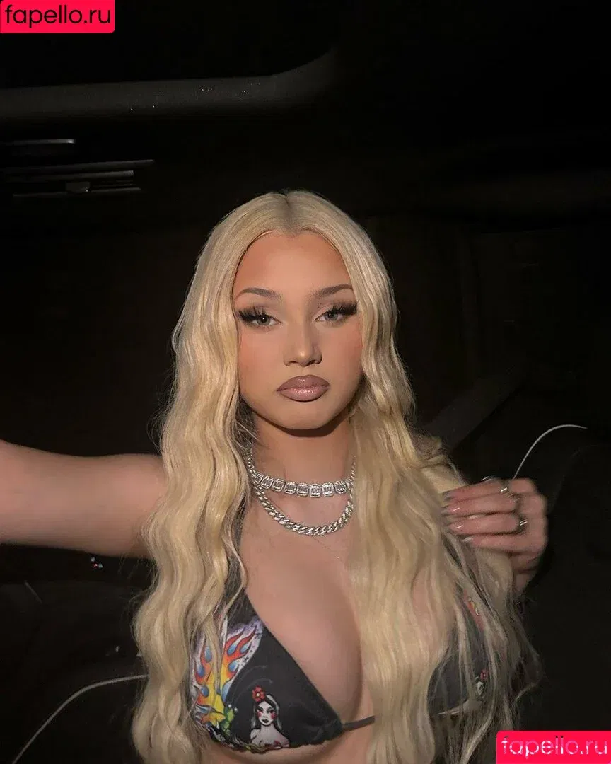 Alabama Barker / alabamaluellabarker Onlyfans Photo Gallery 