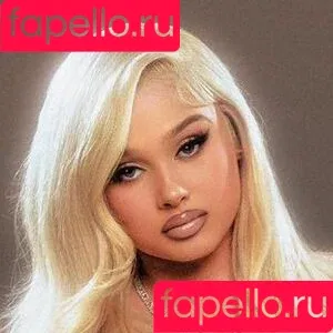 Alabama Barker / alabamaluellabarker Onlyfans Photo Gallery 