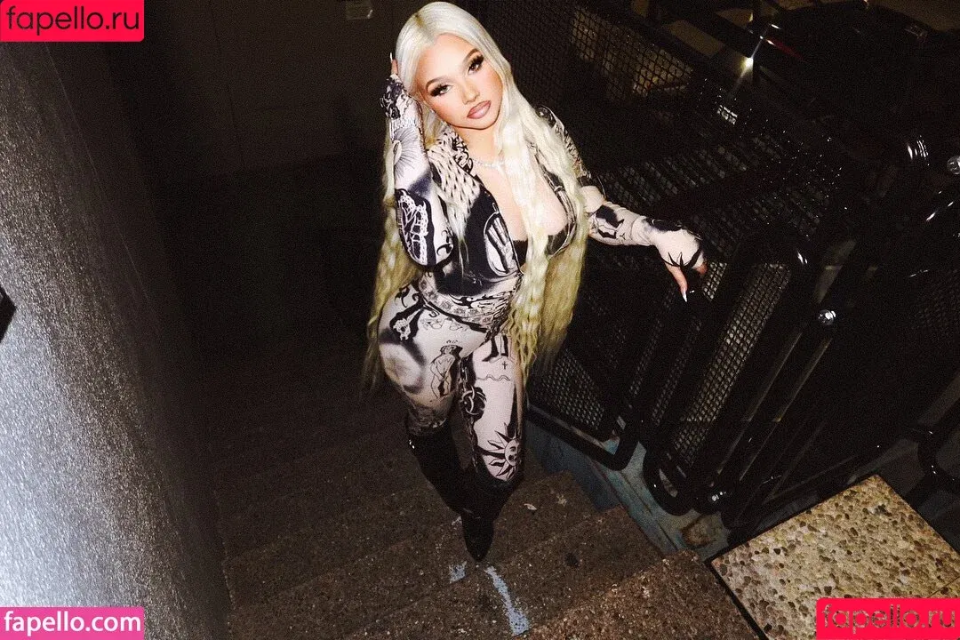 Alabama Barker / alabamaluellabarker Onlyfans Photo Gallery 