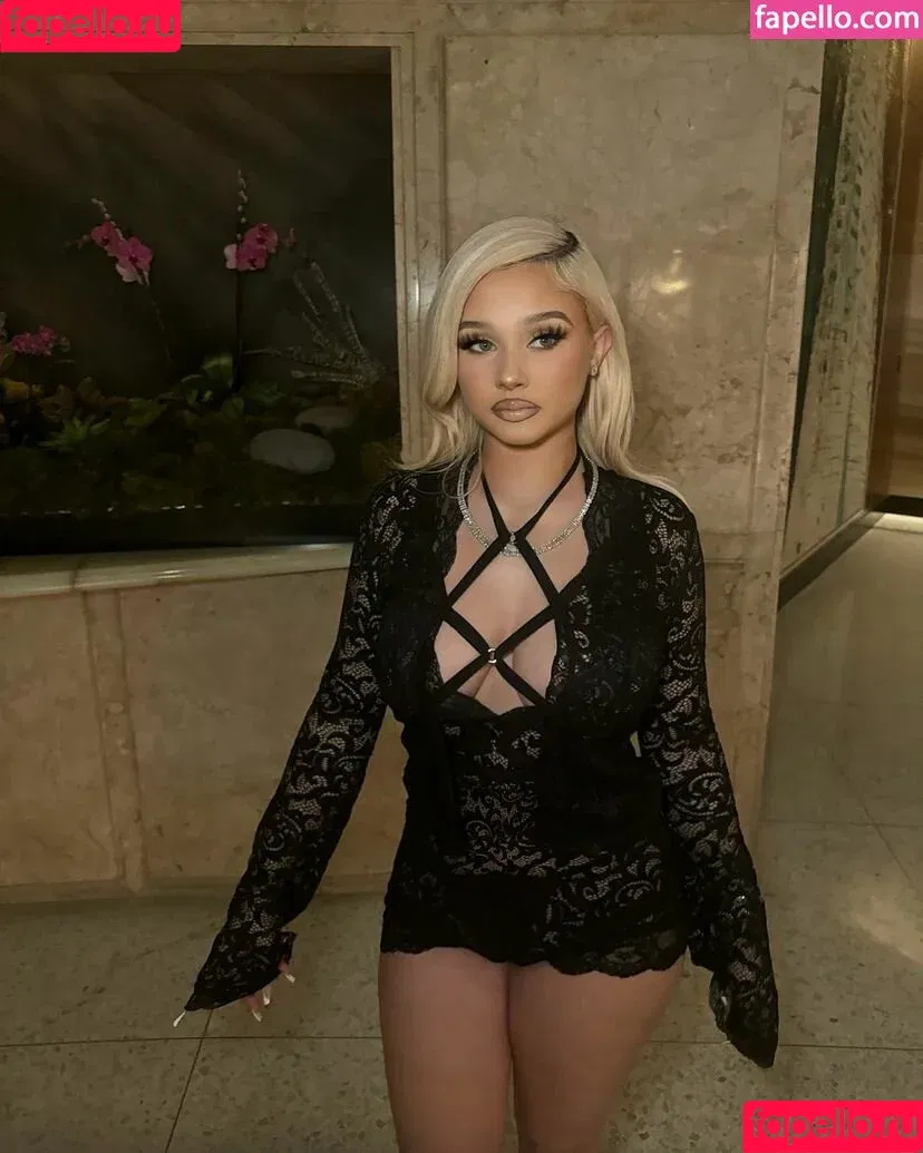 Alabama Barker / alabamaluellabarker Onlyfans Photo Gallery 