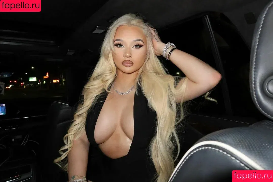 Alabama Barker / alabamaluellabarker Onlyfans Photo Gallery 