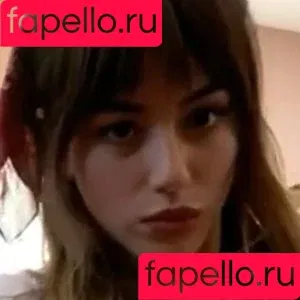 Chloe Bennet / chloebennet Onlyfans Photo Gallery 