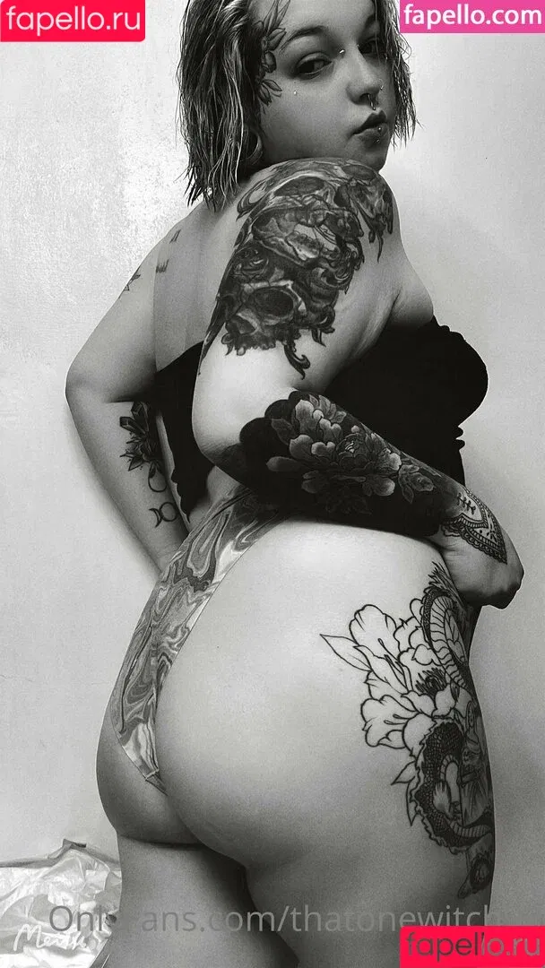 thatonewitch98 Onlyfans Photo Gallery 