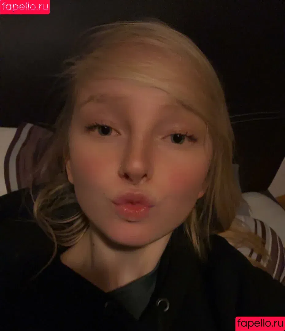 Blondiii_viviii / blonde_vivi / viviherzchen3 Onlyfans Photo Gallery 