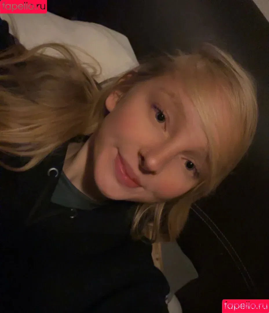 Blondiii_viviii / blonde_vivi / viviherzchen3 Onlyfans Photo Gallery 