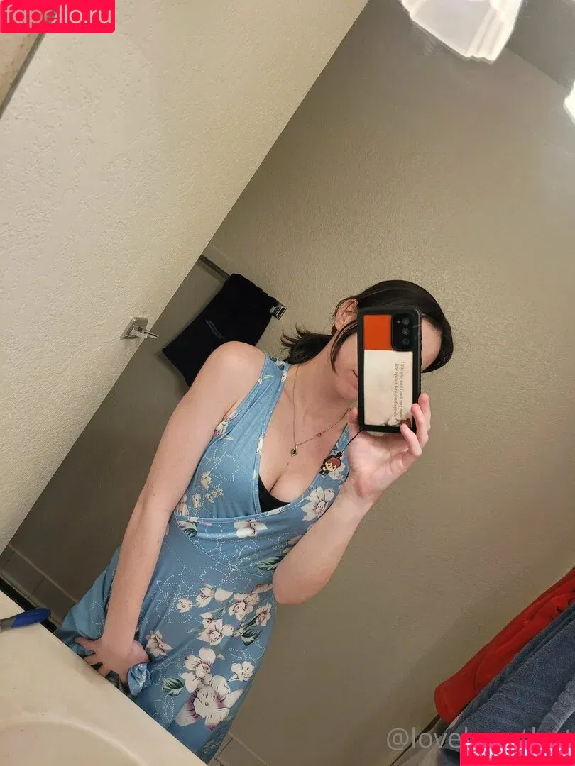 lovel-e-thot / satans_sister Onlyfans Photo Gallery 