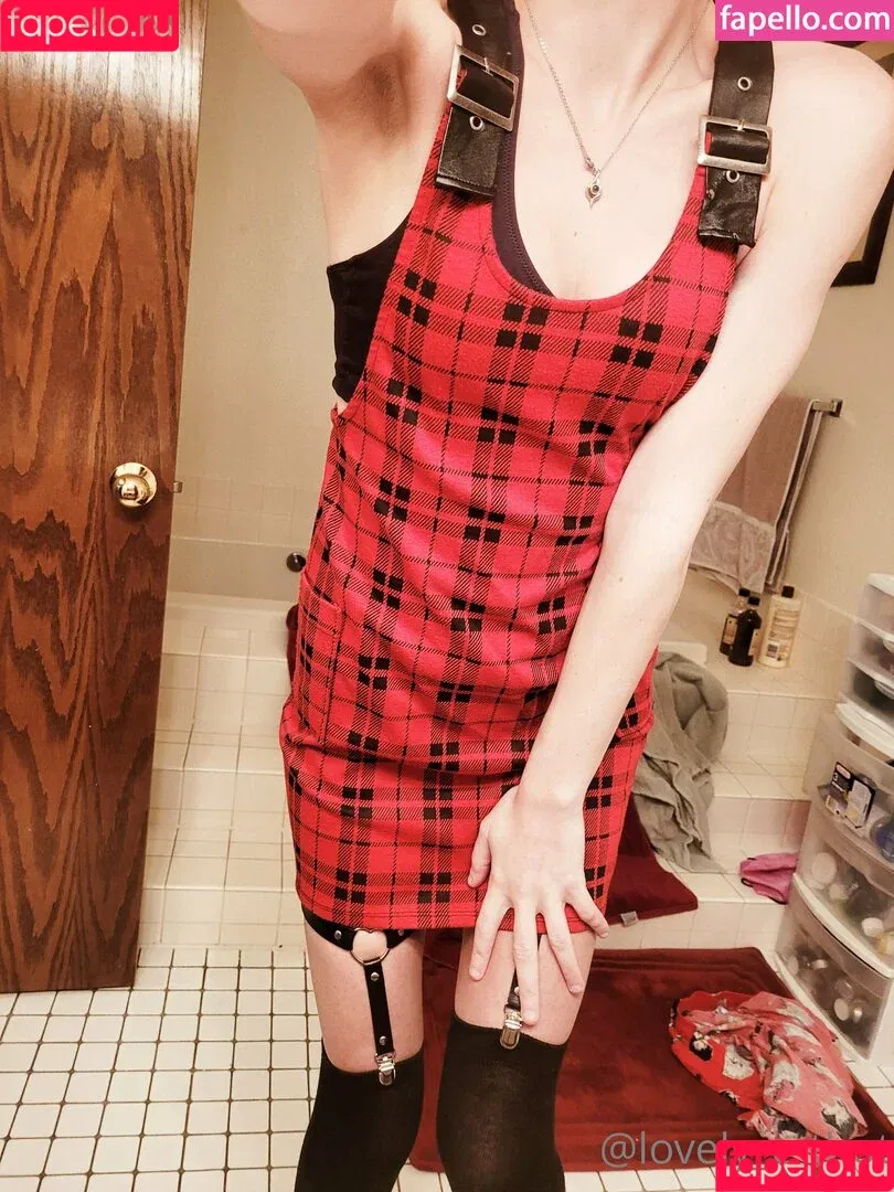 lovel-e-thot / satans_sister Onlyfans Photo Gallery 