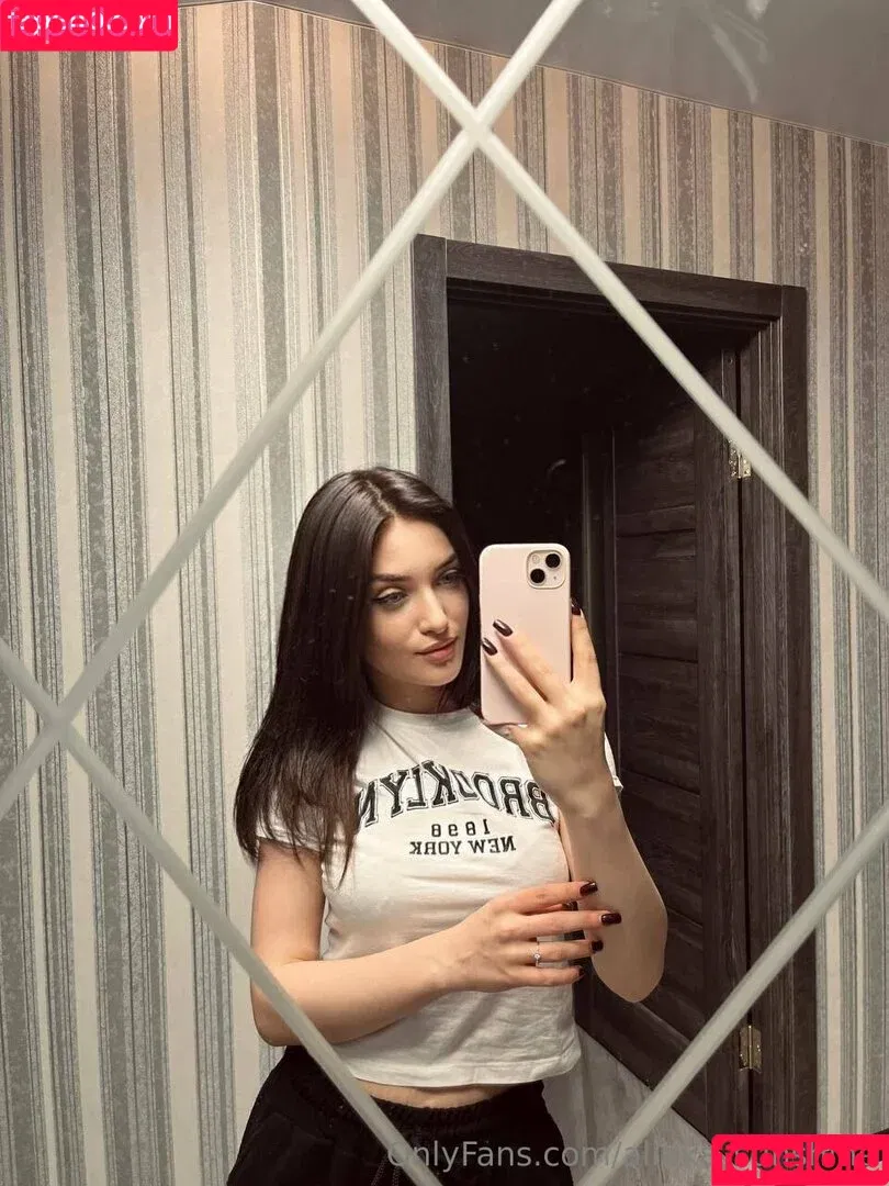 alinka_sunshine / sunshinethackerstudio Onlyfans Photo Gallery 