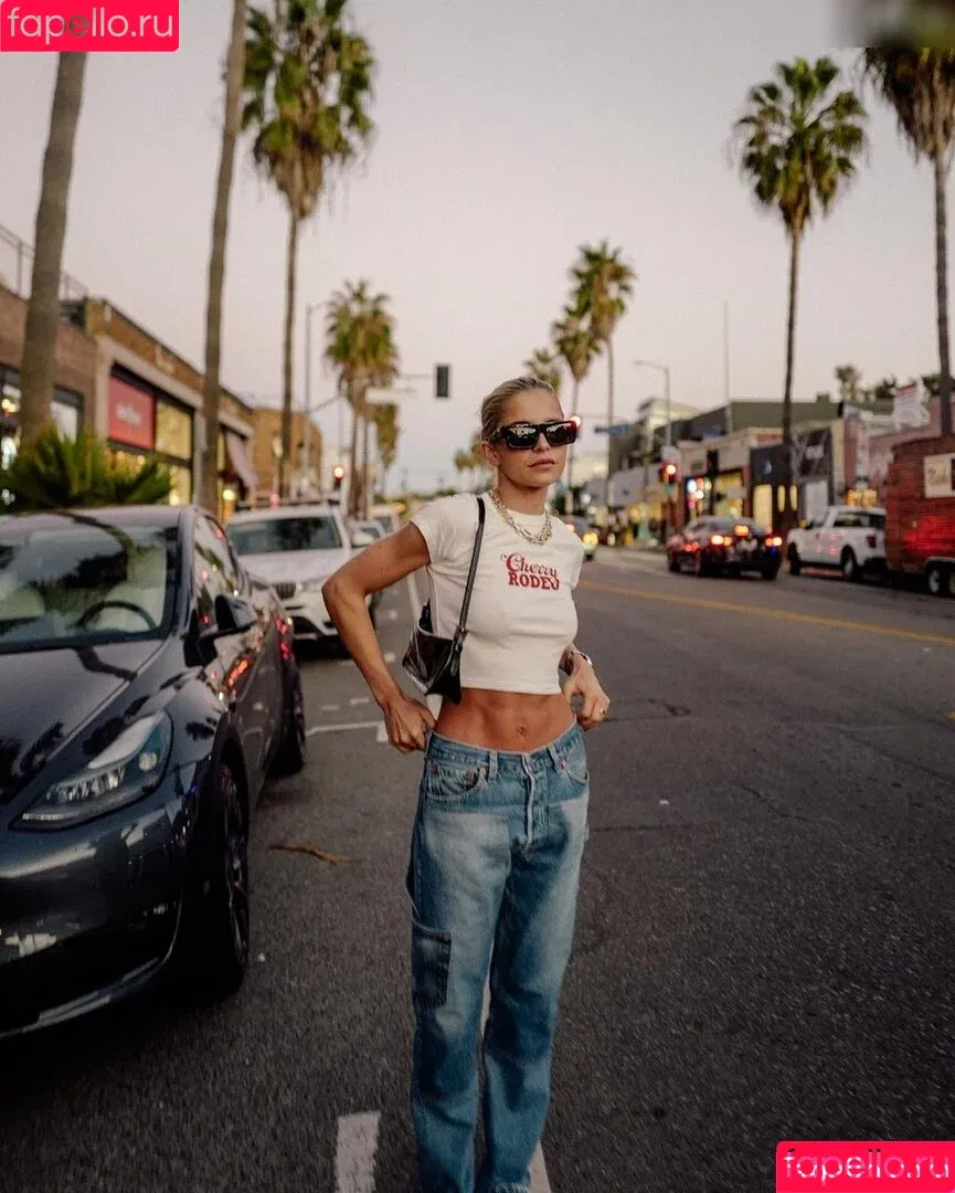 Caro Daur / carodaur Onlyfans Photo Gallery 