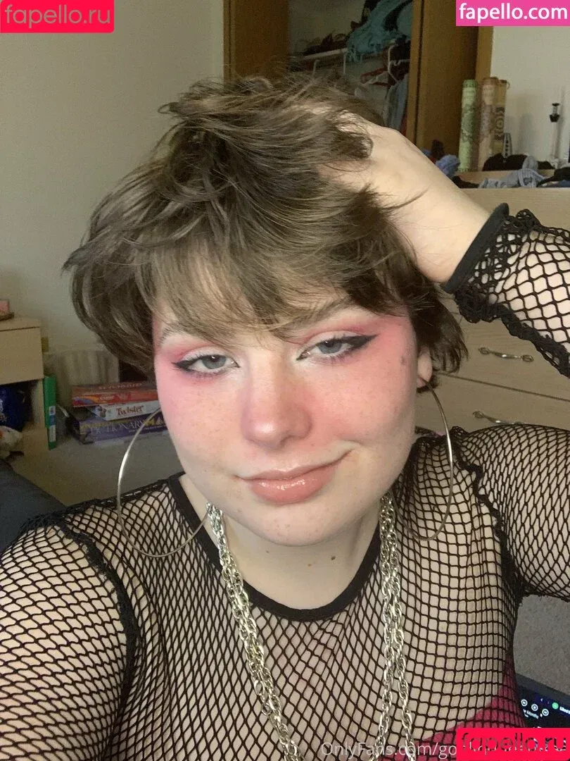 gobl1nqueen / goblinqueenfree Onlyfans Photo Gallery 