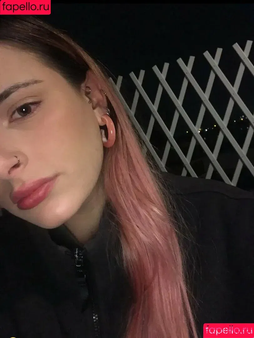 Sophia Zisi / angelazisi Onlyfans Photo Gallery 