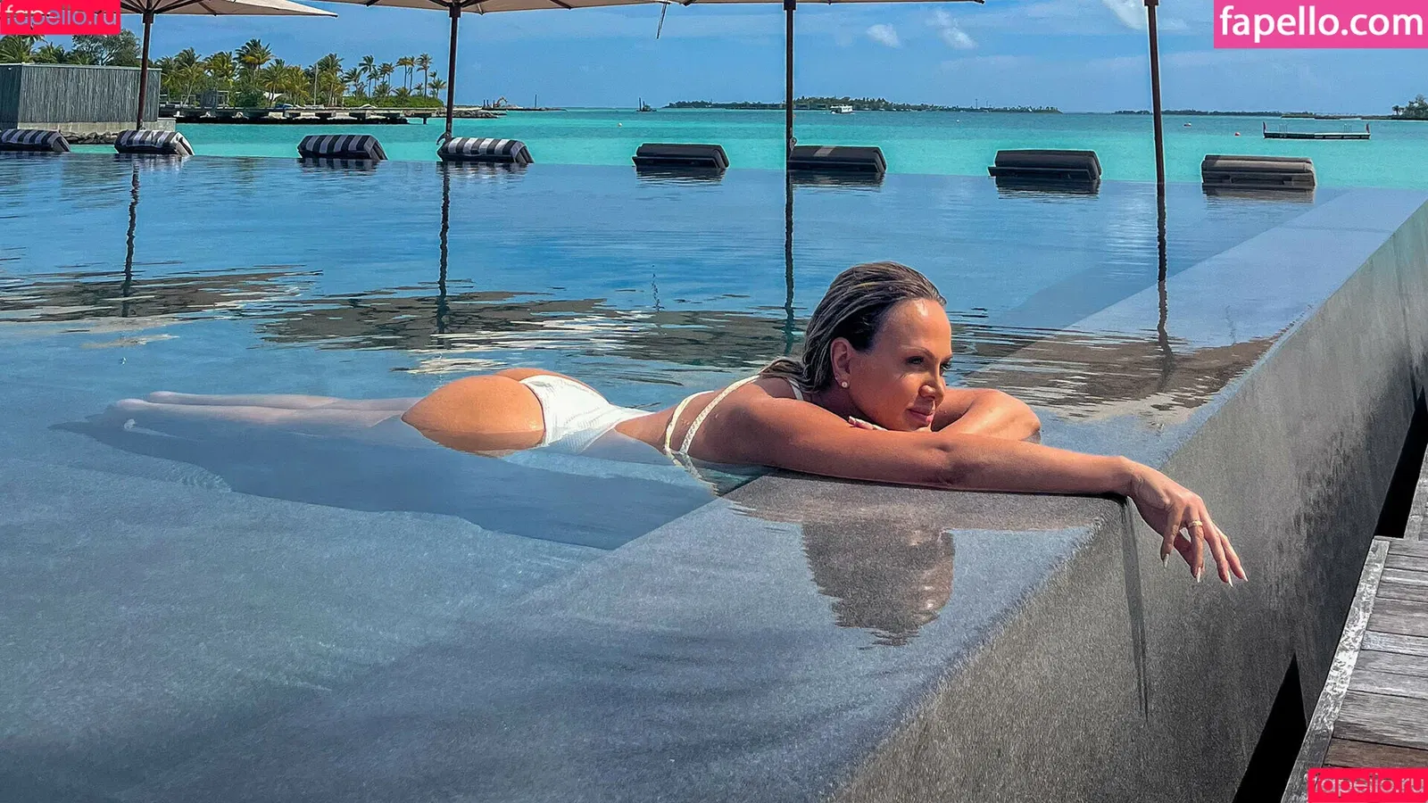 Eliana / elianarose Onlyfans Photo Gallery 