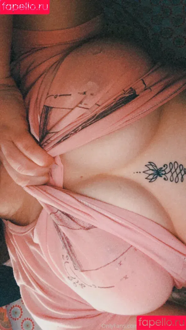 foxyuzumaki / uzumakifoxy Onlyfans Photo Gallery 