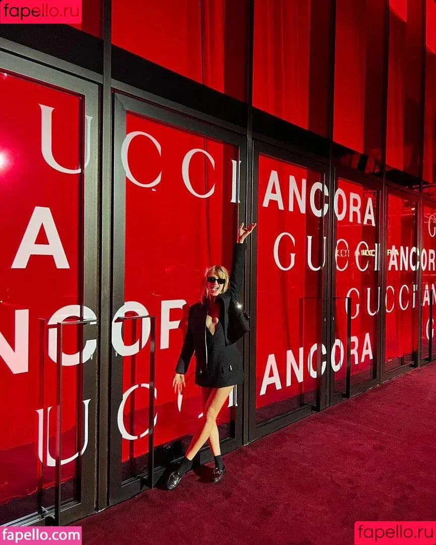 Daisy Edgar Jones / Daisy Edgar-Jones / daisyedgarjones Onlyfans Photo Gallery 