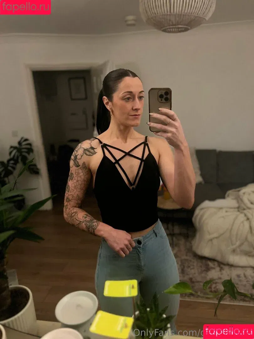 fisfitfam / gymfitdemi Onlyfans Photo Gallery 