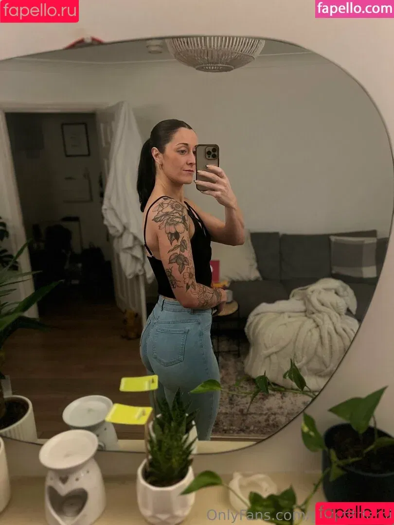 fisfitfam / gymfitdemi Onlyfans Photo Gallery 