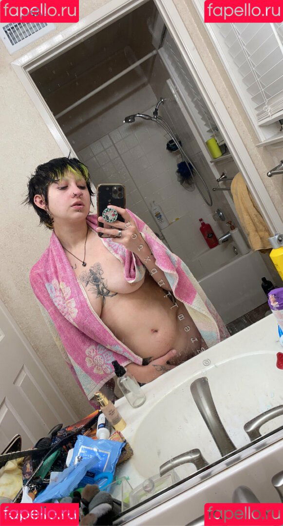 Gremlinbxtch Onlyfans Photo Gallery 