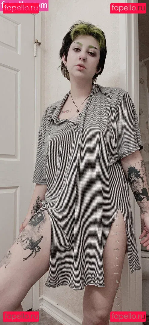 Gremlinbxtch Onlyfans Photo Gallery 