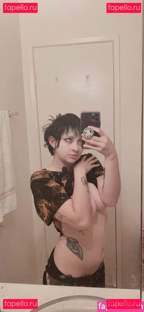 Gremlinbxtch Onlyfans Photo Gallery 