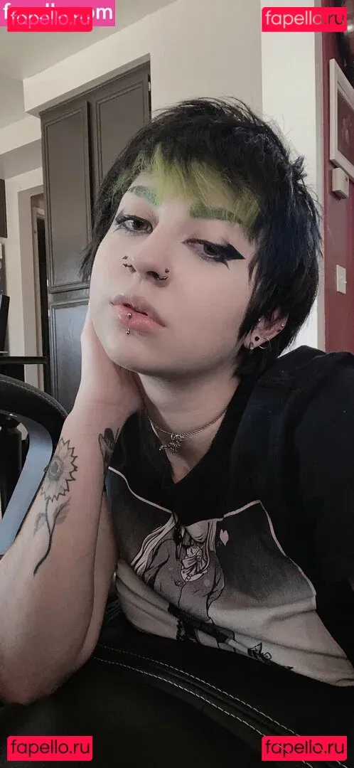 Gremlinbxtch Onlyfans Photo Gallery 