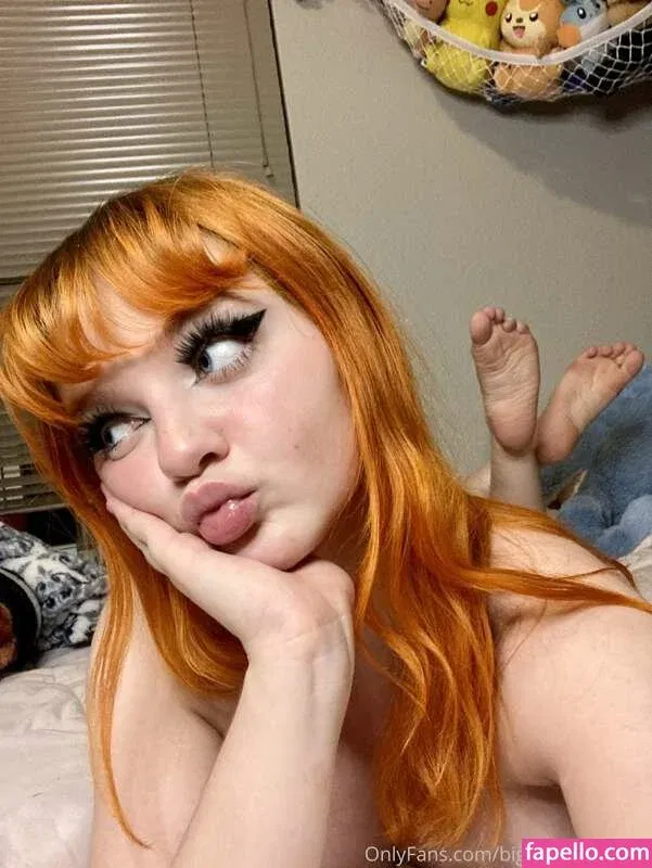 Lil Strawbs Onlyfans Photo Gallery 