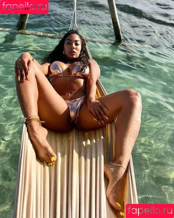 Nicole Lima / nicolelimass / nicolepassat / s.nicolelima Onlyfans Photo Gallery 