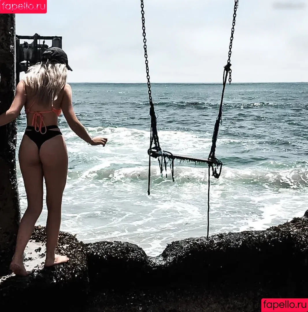 Chloe Taylor / ChloeTaylor8989 / chloetaylor / countrychloe Onlyfans Photo Gallery 