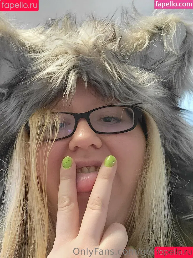 geekikitten / geekykittenxo Onlyfans Photo Gallery 