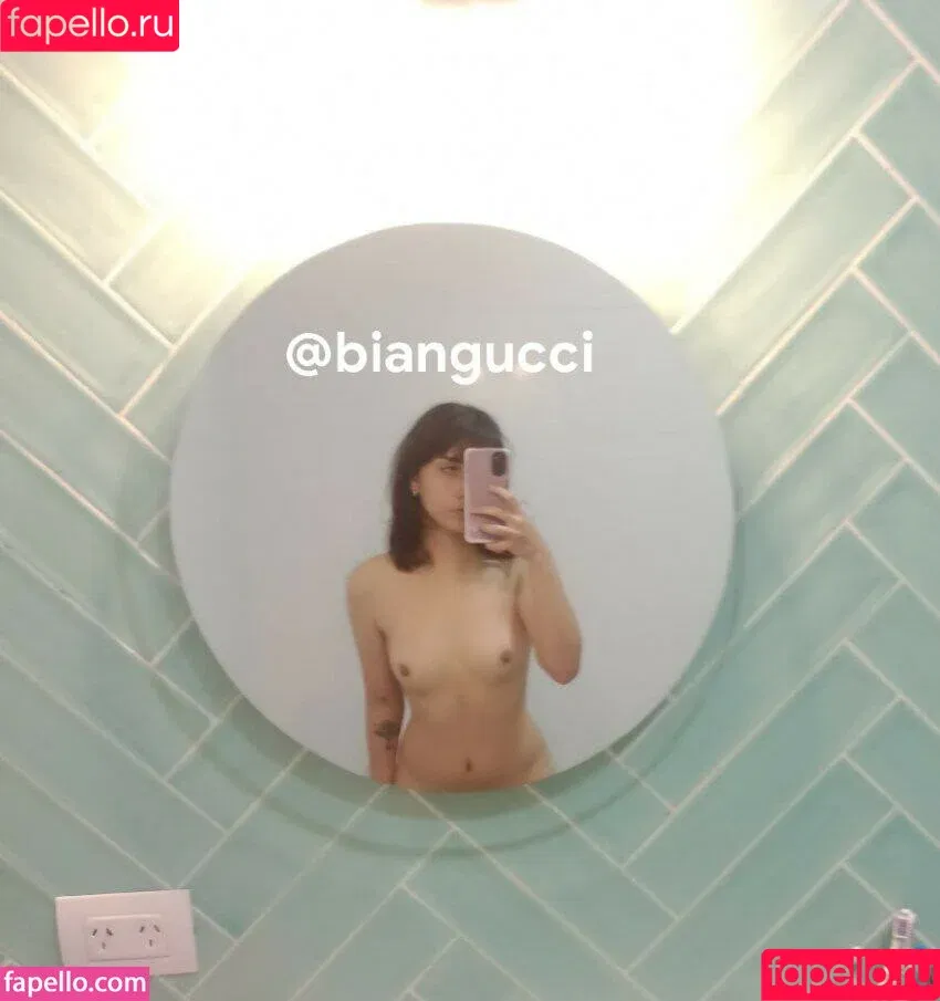 bianca.dxn.free / biangucci / biangucci_ / flakagucci Onlyfans Photo Gallery 