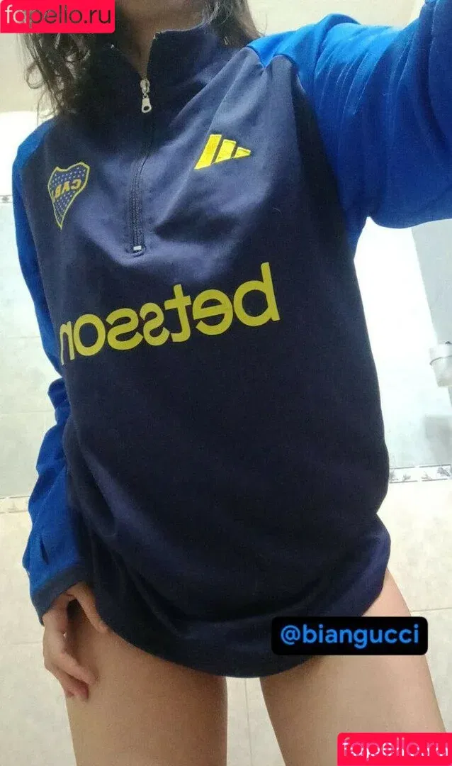 bianca.dxn.free / biangucci / biangucci_ / flakagucci Onlyfans Photo Gallery 