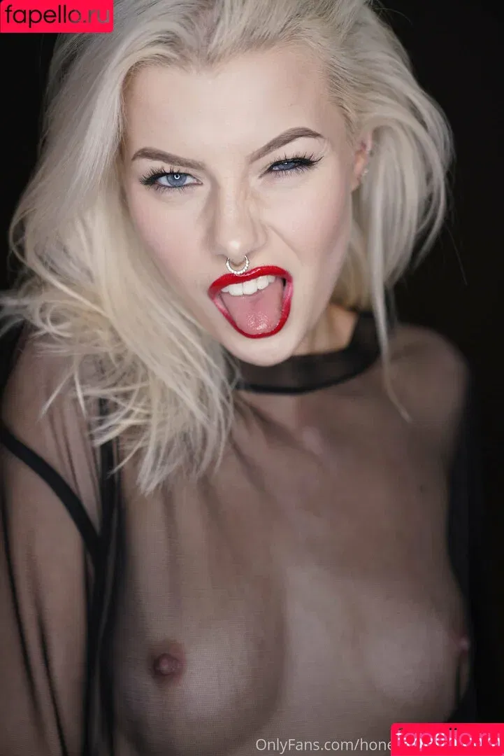 Honeybabesugarpiie / Killeryina Onlyfans Photo Gallery 