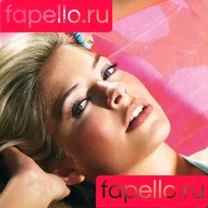 Holly Willoughby / hollywilloughby Onlyfans Photo Gallery 