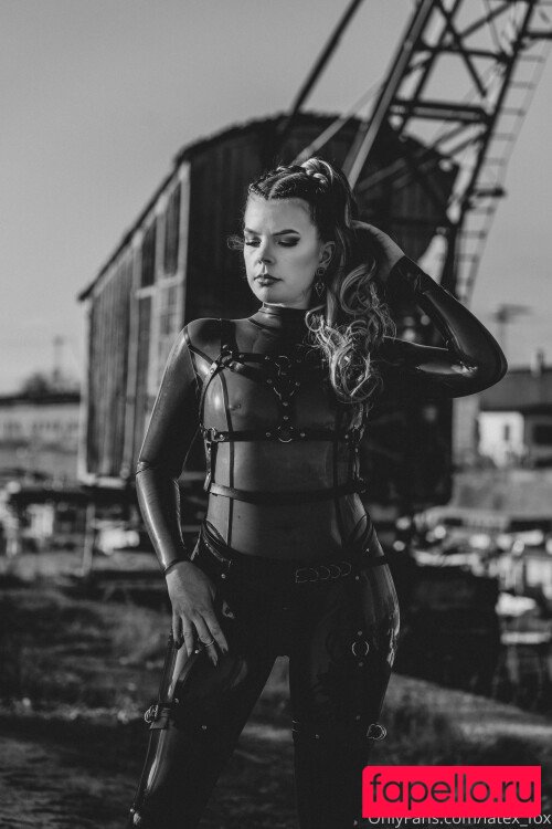 LatexFox Nude Onlyfans Photo 33