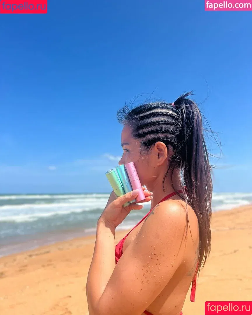 Junglequeen / Junglequeenn / Nana May / jqueennana Onlyfans Photo Gallery 