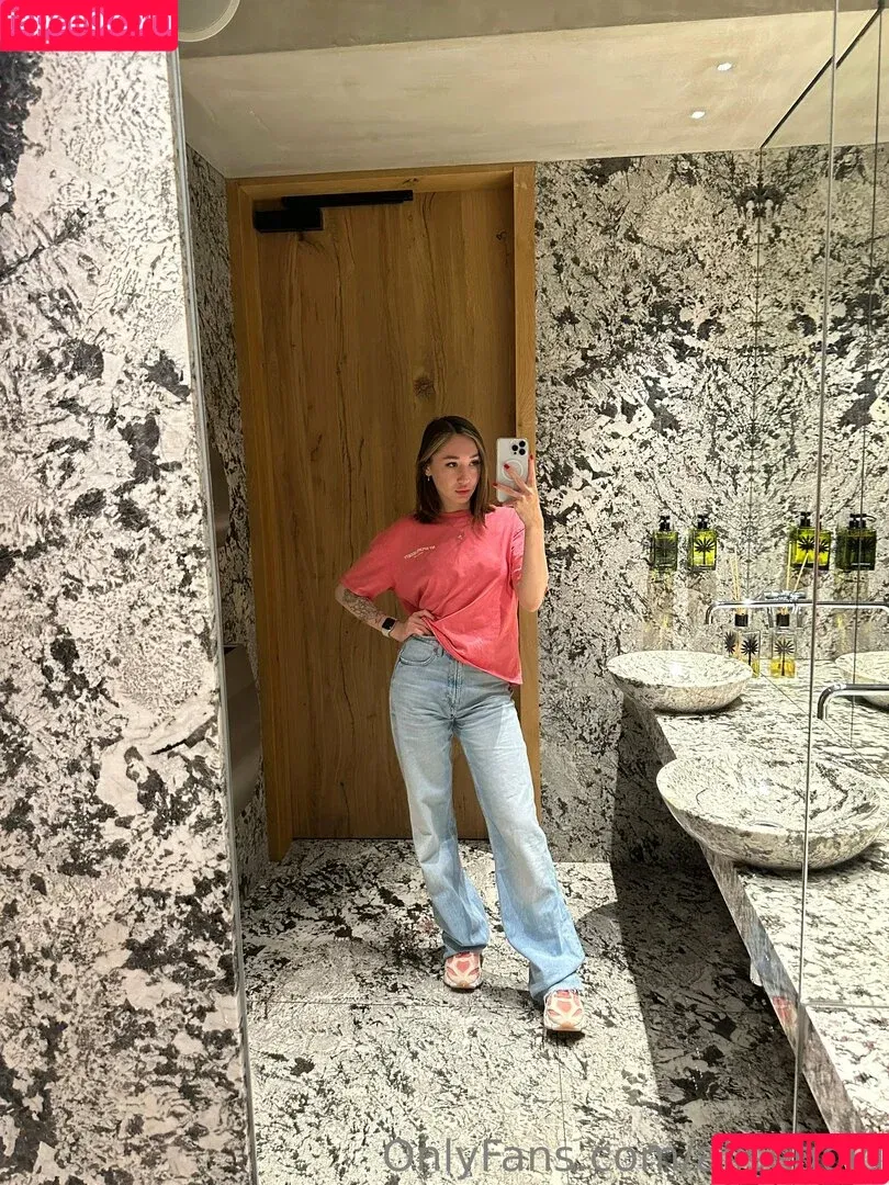 alisegold / g.0.l.d Onlyfans Photo Gallery 